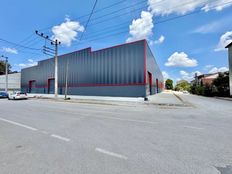 BAŞISKELE KULLAR 384M² TABAN ALANLI SATILIK SIFIR DEPO/İŞYERI